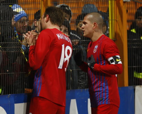 Martinovici le-a spus suporterilor la finalul meciului cu Ceahlăul că fraţii Costea nu mai sînt doriţi de restul colegilor