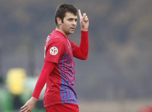 Joi, contra lui Schalke, Rusescu
are ocazia să marcheze și primul
său gol în Europa în tricoul Stelei. FOTO Alexandru Dobre