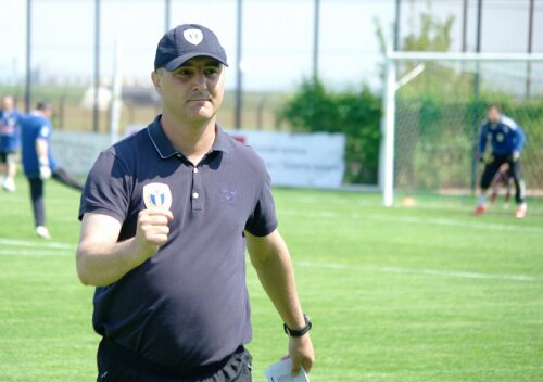 Valeriu Răchită, antrenor Petrolul