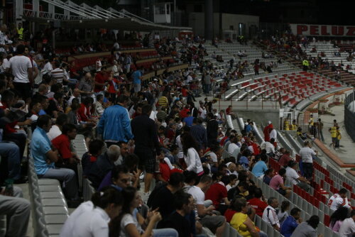 Fanii dinamovişti pot cîştiga premii la derby-ul cu Steaua