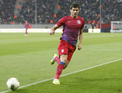 Cristi Tănase a adus victoria Stelei cu Maccabi Haifa (4-2), marcînd de două ori într-un moment greu pentru 