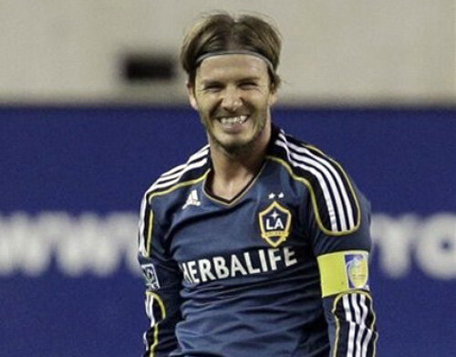 David Beckham şi-a cumpărat recent o casă în Paris, fapt care întăreşte şi mai mult o înţelegere cu PSG.