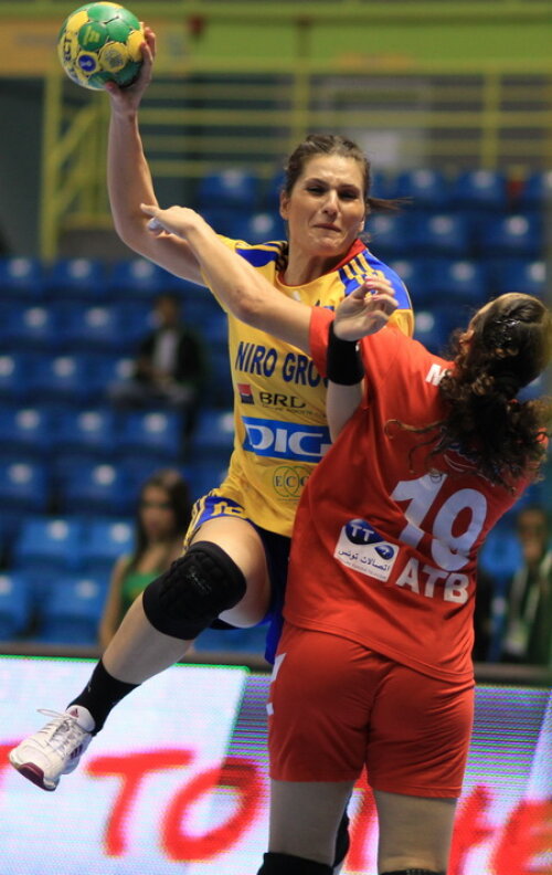 Adina Fiera a marcat 8 goluri în meciul cu Tunisia. FOTO: Marius Ionescu