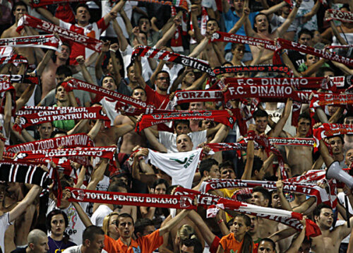 Ca de fiecare dată, fanii lui Dinamo umplu stadionul la meciul cu Steaua
