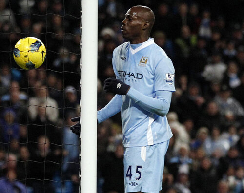 Mario Balotelli a reuşit un gol superb în meciul cu Norwich