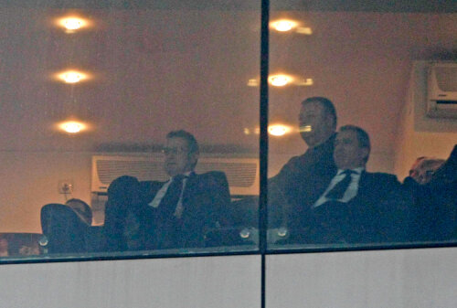 Gigi Becali şi Teia Sponte au văzut meciul dintr-o clădire aflată în imediata vecinătate a stadionului, acolo unde Cristi Borcea are amenajată o lojă de unde vizionează unele meciuri