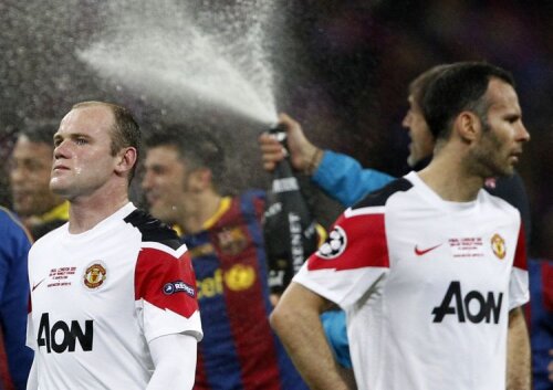 Rooney și Giggs au avut
mari probleme în grupa cu
Oțelul. FOTO Reuters
