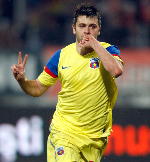 Rusescu a fost decisiv în victoria Stelei în Derby de România, 3-1 cu Dinamo