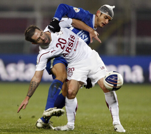 Adrian Rusu (dreapta), aici în duel cu Ştefan Grigorie