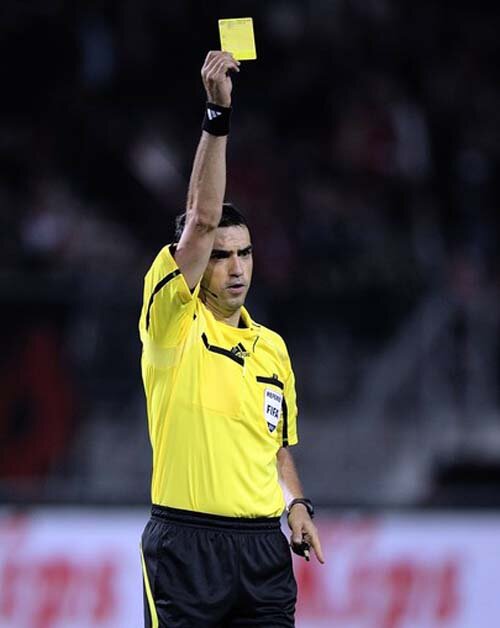 Haţegan (31 de ani) mai are dreptul să arbitreze în Europa pînă în decembrie 2025