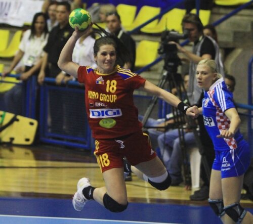 Adina Fiera a marcat cinci goluri în meciul cu Croaţia.
