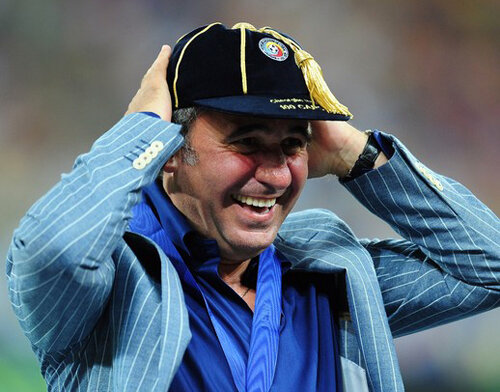 Hagi a fost spionat timp de trei ani de Brescia înainte de a semna pentru clubul italian.