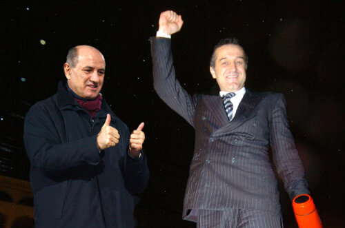George Copos l-a felicitat pe Gigi Becali după performanţa obţinută de Steaua miercuri seară