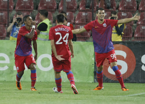 Leandro Tatu, Raul Rusescu şi Stefan Nikolici