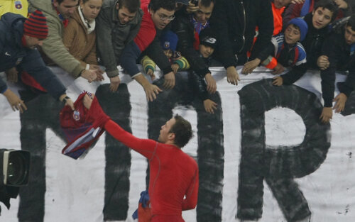 Martinovici a fost adoptat rapid de galeria Stelei