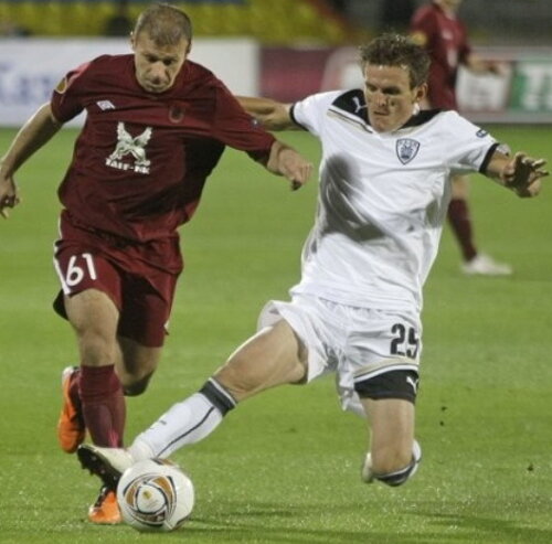 Lazăr(în alb) îşi doreşte să joace contra Stelei în Europa League