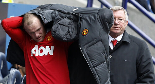 Autor a 13 goluri în 17 etape la United, Rooney e tratat cu asprime de Ferguson cînd greșește