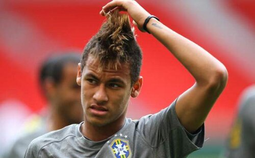 Neymar și-a prelungit recent contractul cu Santos pînă-n 2014