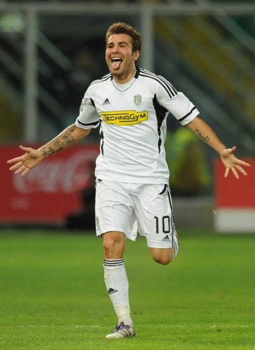 Mutu a dat o pasă de gol pentru Cesena