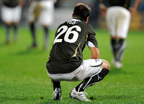 Venit în ianuarie 2008 la Lazio, Ștefan Radu e forțat acum să se lupte pentru titularizarea în centrul defensivei