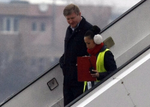 Ahmetov a ajuns la Bucureşti cu un avion privat, venind de la Paris.