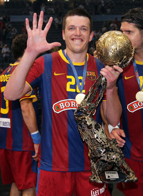 Rutenka în tricoul Barcelonei, alături de cea de-a cincea Ligă a Campionilor.
