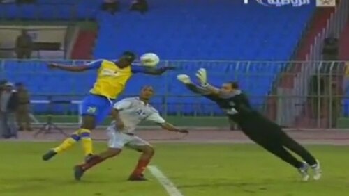 Belal înscrie cu mîna