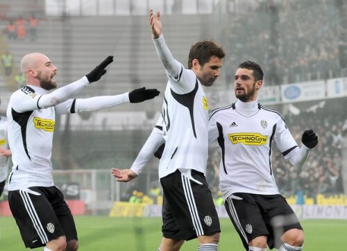 Mutu a impresionat în partida cu Novara (foto:Getty)