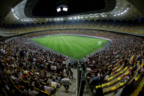 National Arena a stabilit recordul de spectatori la meciul Steaua-AEK Larnaca, 50.011. Precedentul era de 49.187 de oameni prezenţi la România-Franţa