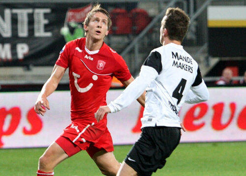 Twente s-a impus cu 5-0 în meciul cu Waalwijk