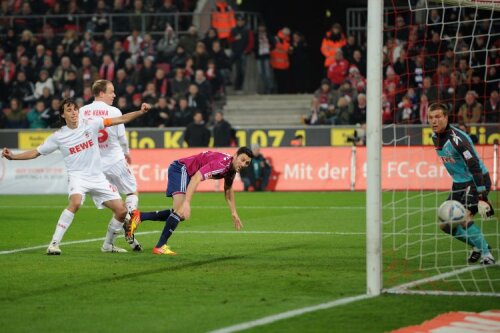 Marica, înlocuit în minutul 83, a semnat aseară primele sale goluri în campionat la Schalke. Foto: Guliver/GettyImages