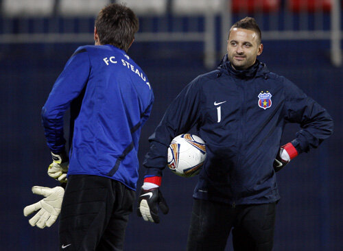 Tătăruşanu, care va împlini 26 de ani pe 9 februarie, e cu 6 ani mai mic decît Stanca