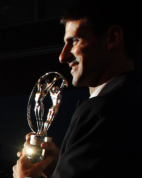 Novak Djokovici şi preţiosul trofeu Laureus