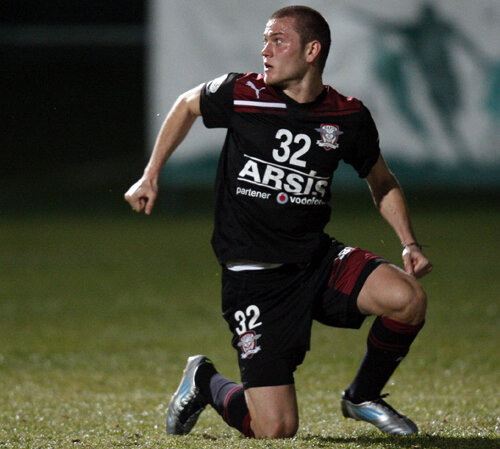 Adrian Grigore a intrat la pauza meciului cu Rabotnicki (1-1), a dat gol şi a fost înlocuit cu Herea în minutul 66. Între timp, a mai avut un şut periculos la colţul lung