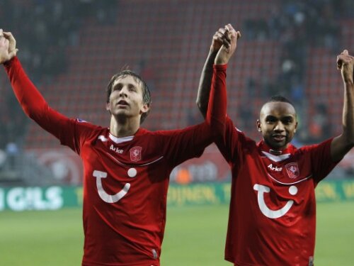 De Jong şi Ola John sînt printre cei mai buni jucători ai lui Twente Foto: Daylife.com