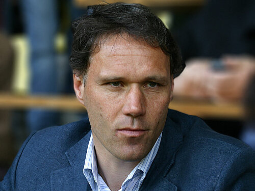 Singura realizare a lui Van Basten ca antrenor e calificarea cu Olanda la CM 2006
