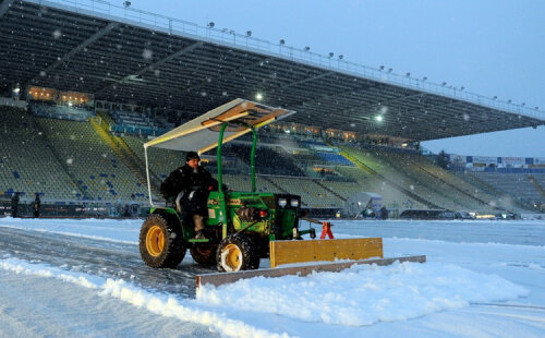Şi în Bulgaria zăpada a amînat reluarea campionatului