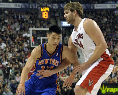 Jeremy Lin este noua stea în urcare din NBA. FOTO Reuters