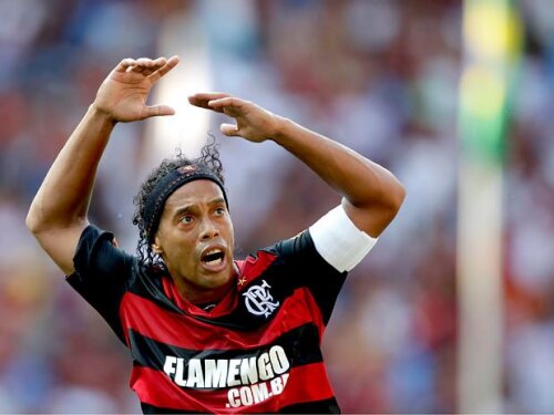 Ronaldinho, în tricoul lui Flamengo (foto: sobreisso.com)