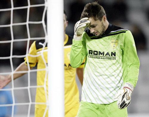 Felgueiras şi colegii săi au de primit trei salarii.