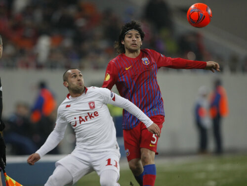 Pablo Brandan (dreapta)