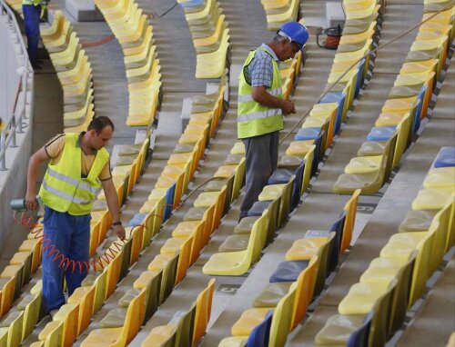Administratorii stadionului au pus la loc încă de joi dimineața scaunele rupte în timpul ciocnirilor din tribune de la meciul România - Uruguay