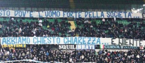 Unul dintre bannerele adresate lui Massimo Moratti