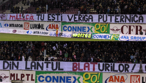 De ani de zile suporterii români îşi exprimă dezaprobarea faţă de modul în care Sandu şi Dragomir conduc fotbalul din ţara noastră