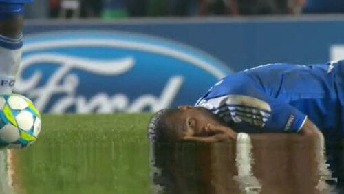 Drogba părea distrus după acea ”lovitură”...