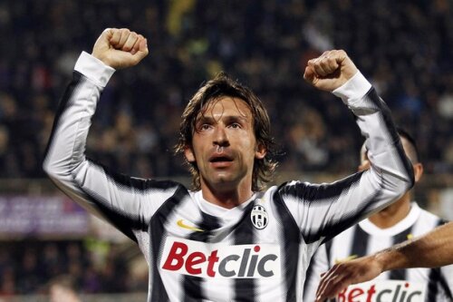 Pirlo îi dedică golul fotbalistului de la Bolton Wanderers (foto: daylife.com)