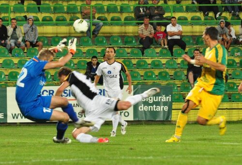 Razvan Pleșca n-a avut ce face la golul lui Stoica