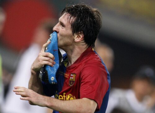 Messi a debutat în echipa mare a Barcelonei în 2004-2005