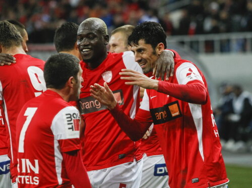 Echipa lui Ciobi e mai bine cotată decît cea a lui Inacio