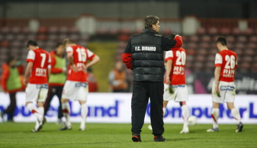 Dinamo e mult mai slabă în repriza secundă
